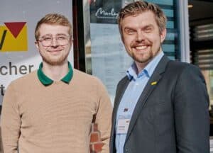 Von Links: Jan Winkel (ISF Fördertechnik) und Dr. Jan-Philipp Fürstenau (CADFEM) (Bild DSIV)). 